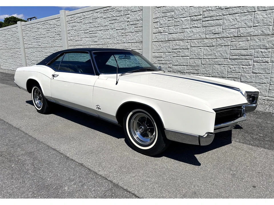 1967 Buick Riviera 2nd Gen - Image 17 of 31