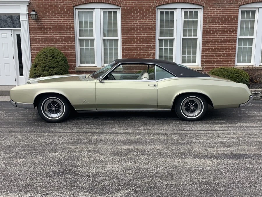 1967 Buick Riviera 2nd Gen - Image 2 of 7