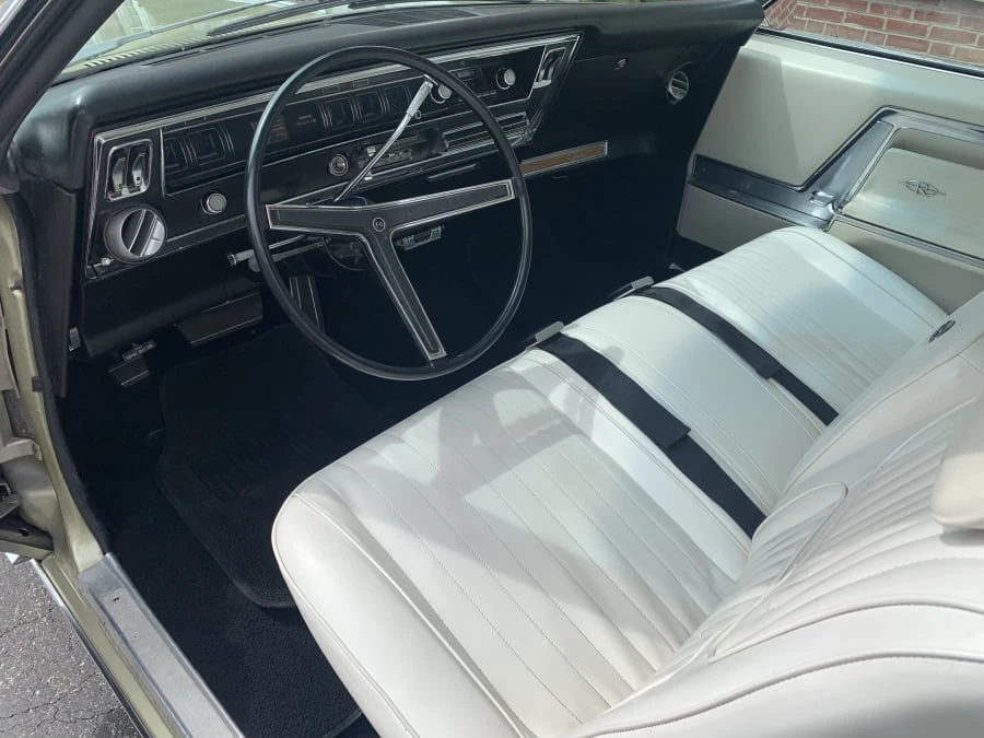 1967 Buick Riviera 2nd Gen - Image 4 of 7