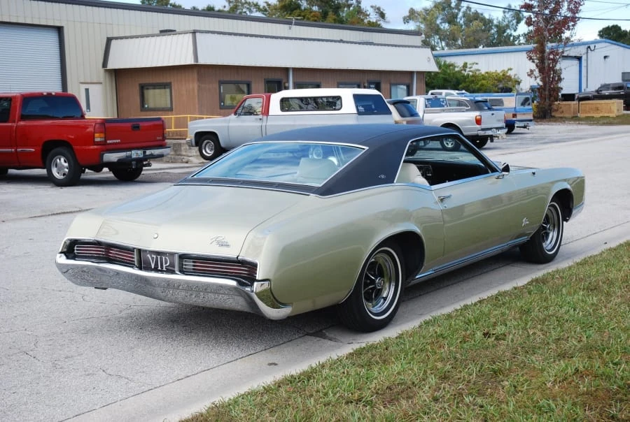 1967 Buick Riviera 2nd Gen - Image 11 of 12