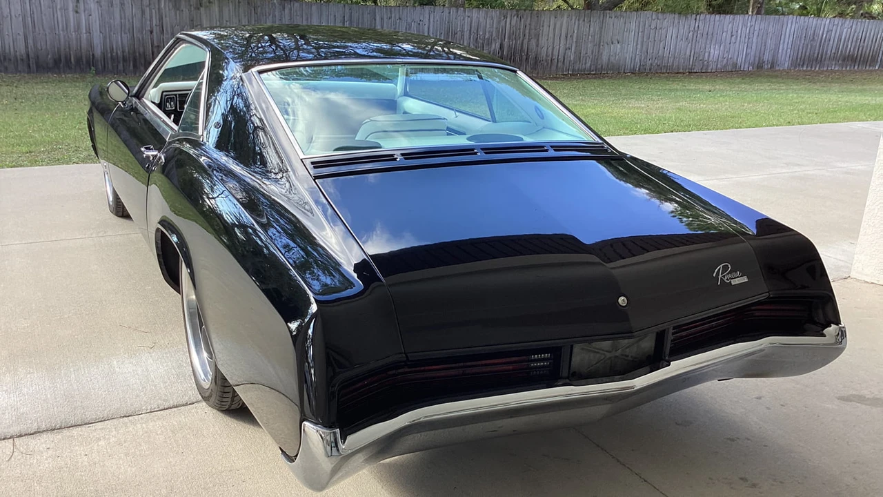 1967 Buick Riviera 2nd Gen - Image 9 of 11