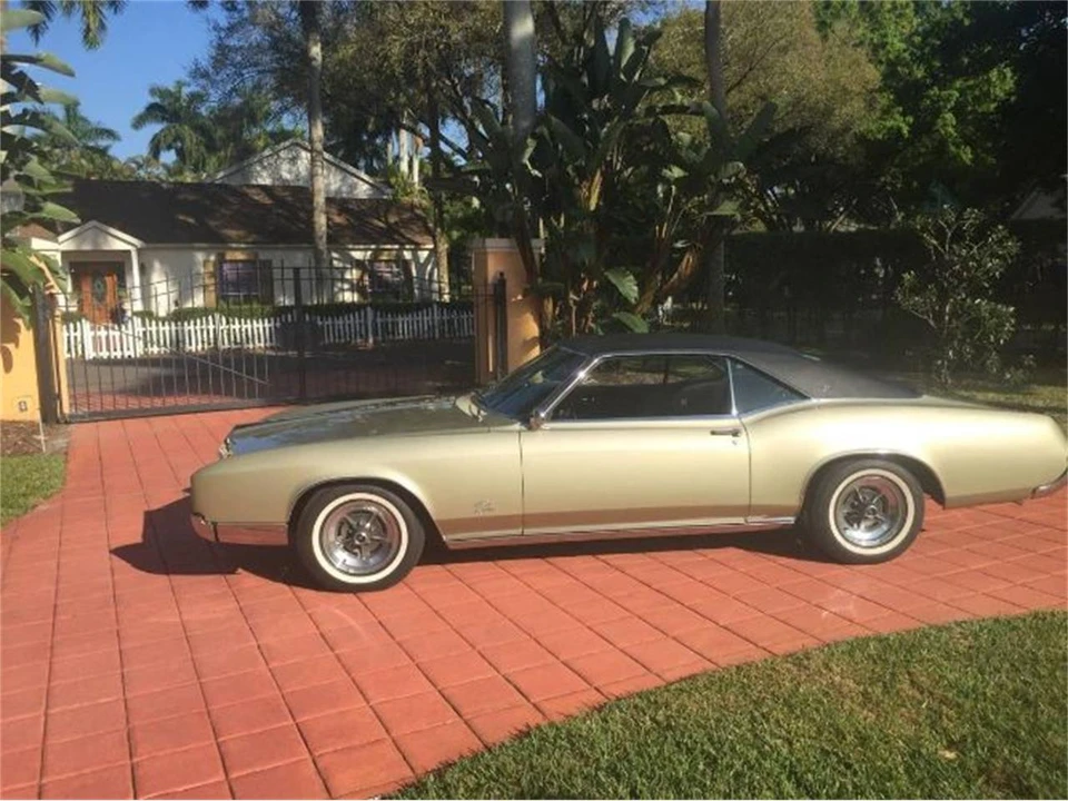 1967 Buick Riviera 2nd Gen - Image 17 of 18