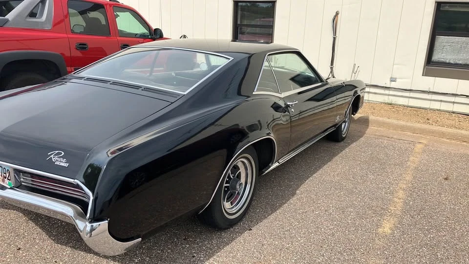 1967 Buick Riviera 2nd Gen - Image 3 of 18