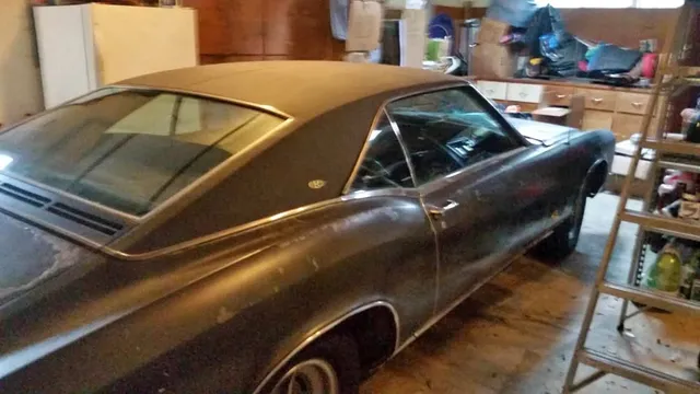 1967 Buick Riviera Coupe 2D