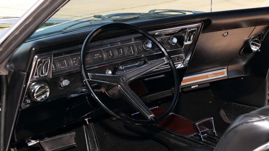 1967 Buick Gran Sport - Image 10 of 12