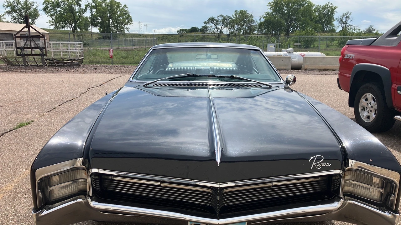 1967 Buick Riviera 2nd Gen - Image 4 of 18