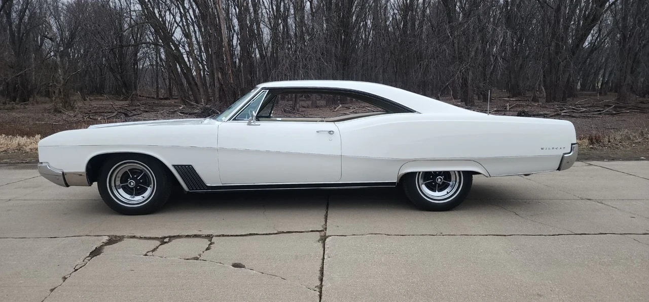 1967 Buick Wildcat - Image 15 of 21