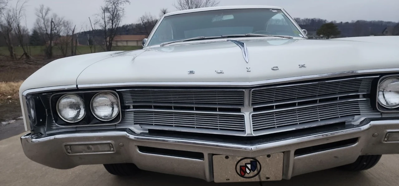 1967 Buick Wildcat - Image 9 of 21