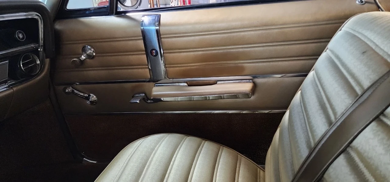 1967 Buick Wildcat - Image 18 of 21