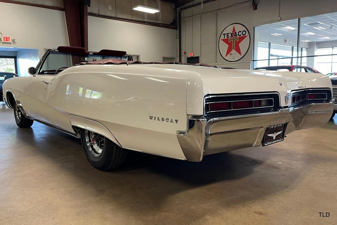 1967 Buick Wildcat - Image 19 of 21