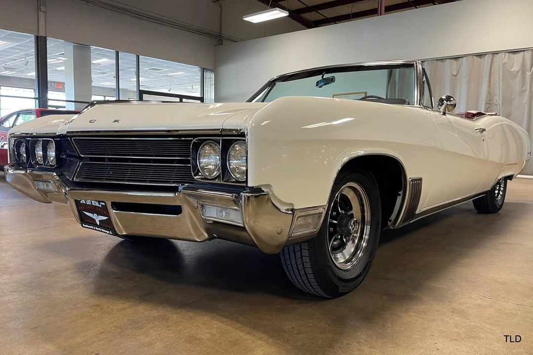 1967 Buick Wildcat - Image 17 of 21