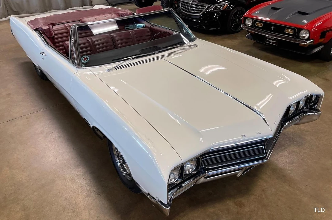1967 Buick Wildcat - Image 15 of 21