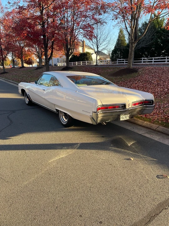 1967 Buick Wildcat - Image 10 of 21