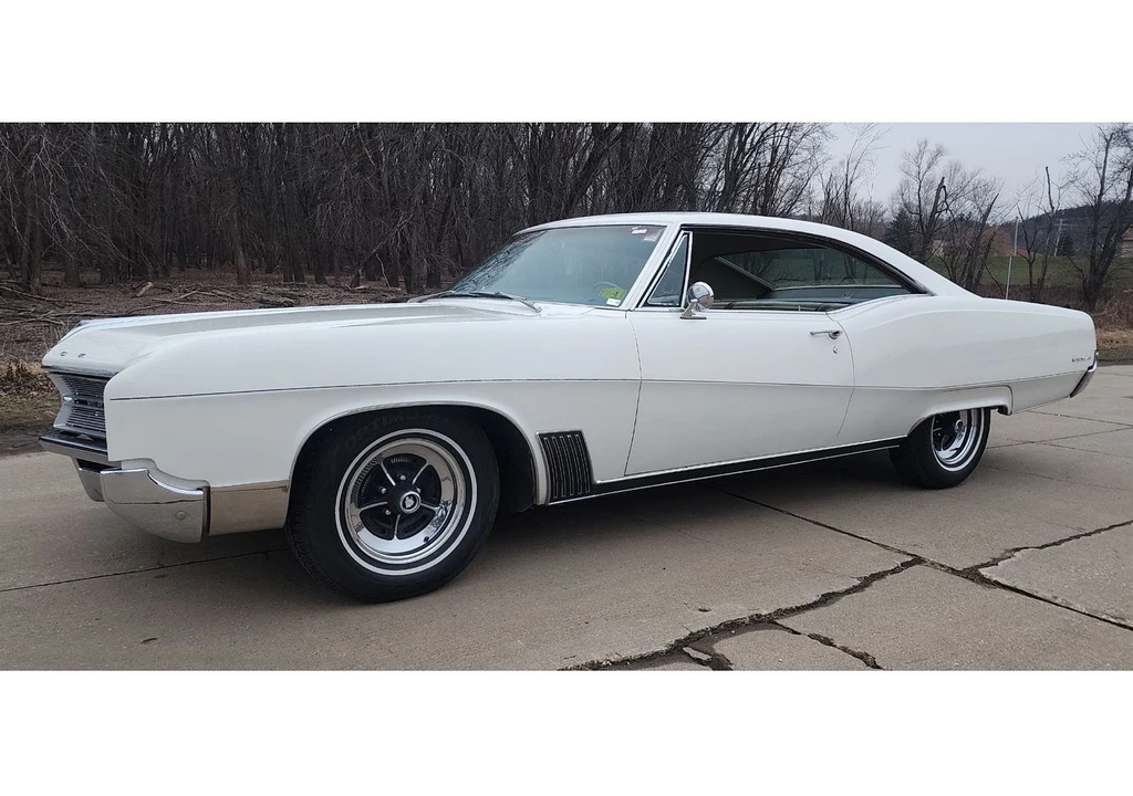 1967 Buick Wildcat - Image 15 of 21