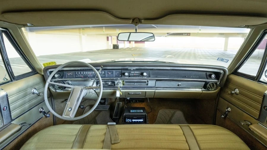 1967 Buick Wildcat - Image 7 of 11
