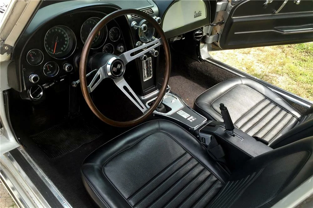 1967 Chevrolet Corvette C2 - Image 4 of 5