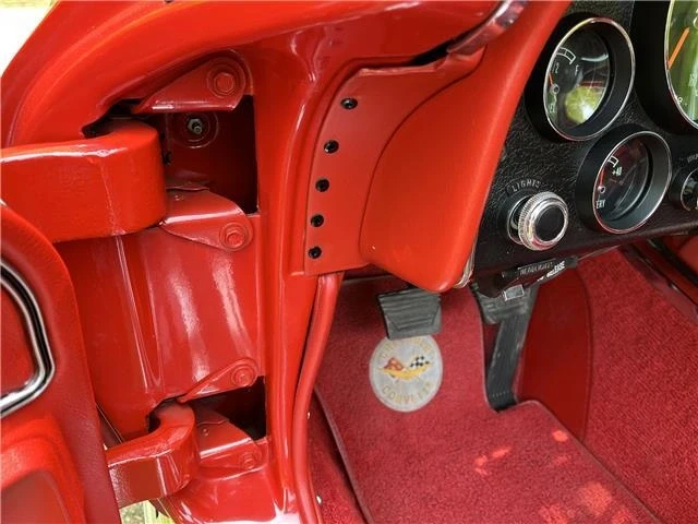 1967 Chevrolet Corvette C2 - Image 17 of 21