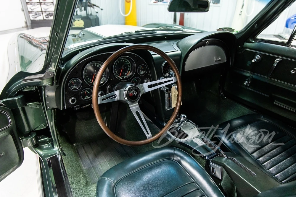 1967 Chevrolet Corvette C2 - Image 18 of 31