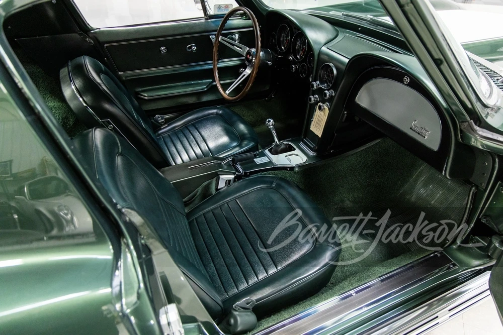 1967 Chevrolet Corvette C2 - Image 24 of 31