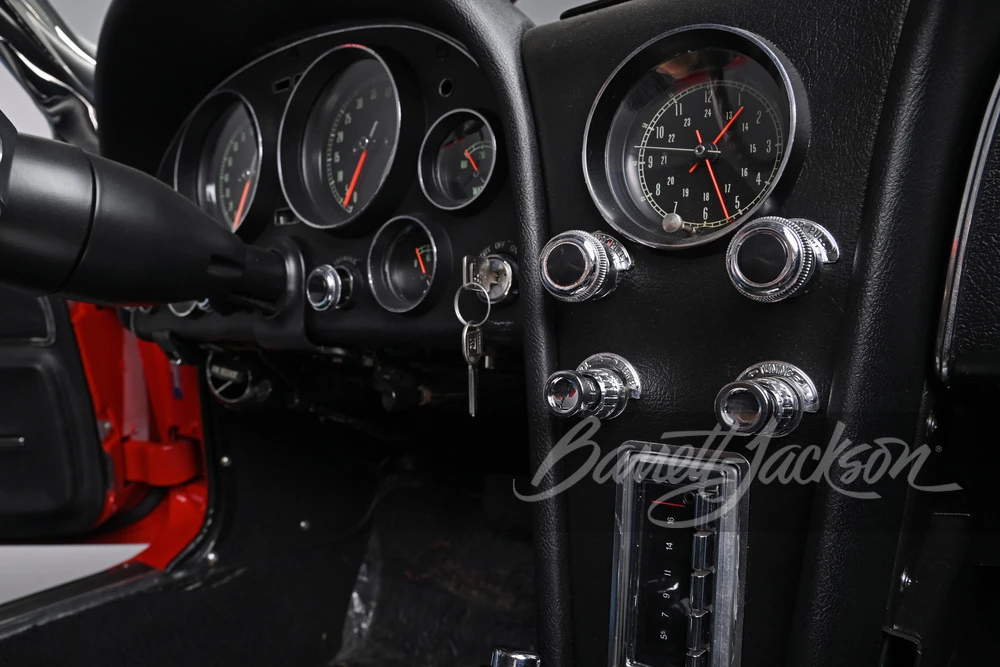 1967 Chevrolet Corvette C2 - Image 19 of 23