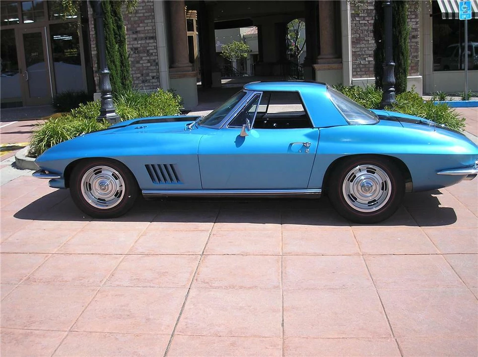 1967 Chevrolet Corvette C2 - Image 5 of 5