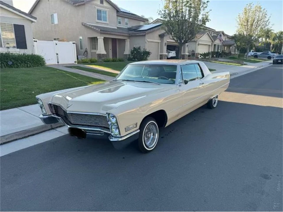 1967 Cadillac DeVille 3rd Gen - Image 5 of 17