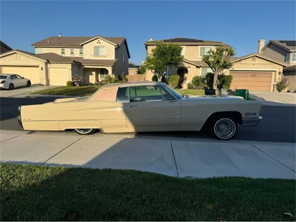 1967 Cadillac DeVille 3rd Gen - Image 11 of 17