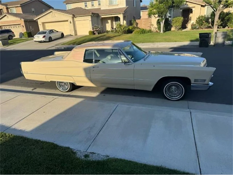 1967 Cadillac DeVille 3rd Gen - Image 15 of 17