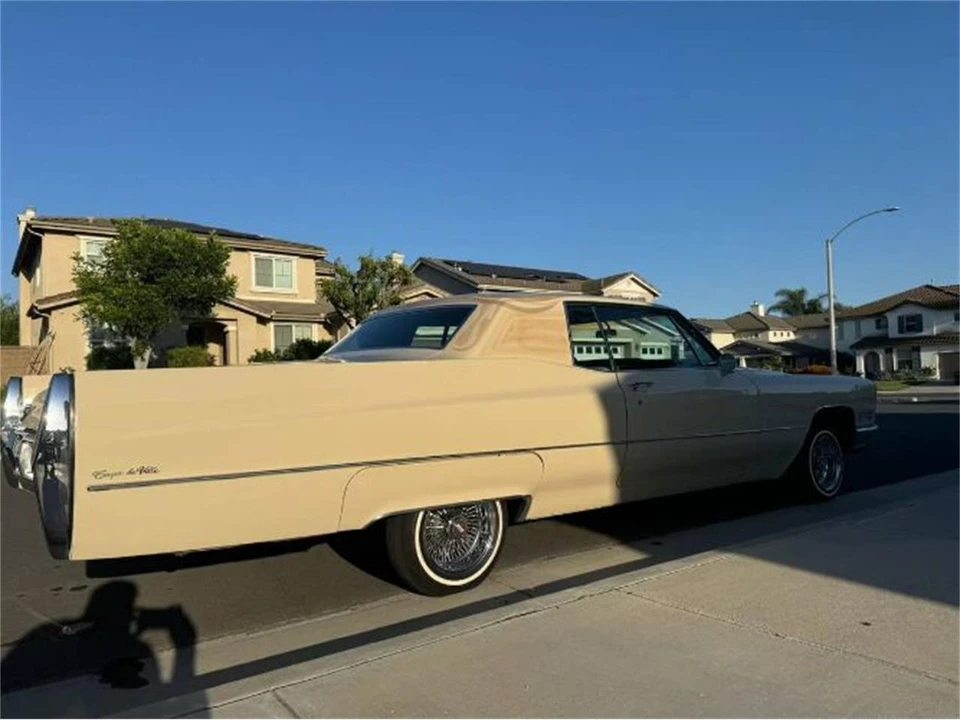 1967 Cadillac DeVille 3rd Gen - Image 12 of 17