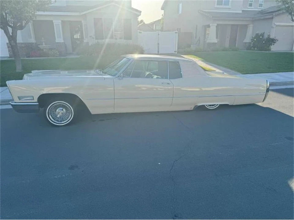 1967 Cadillac DeVille 3rd Gen - Image 13 of 17