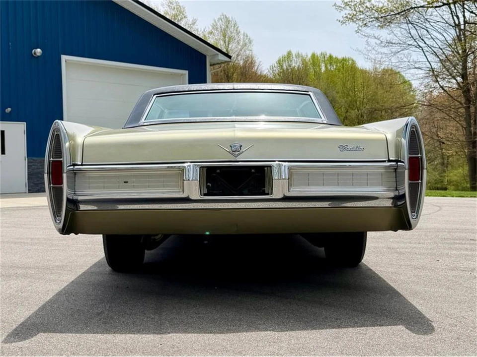 1967 Cadillac DeVille 3rd Gen - Image 11 of 31