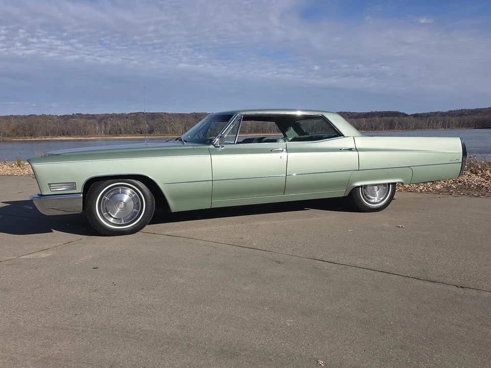 1967 Cadillac DeVille 3rd Gen - Image 2 of 21
