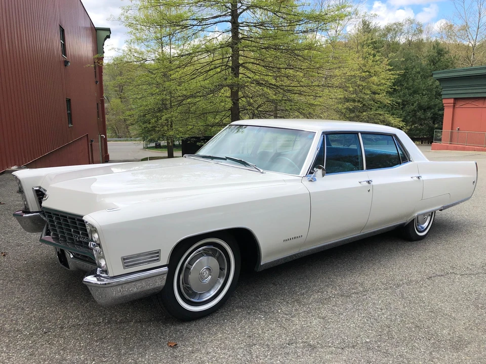 1967 Cadillac Sixty Special - Image 2 of 31