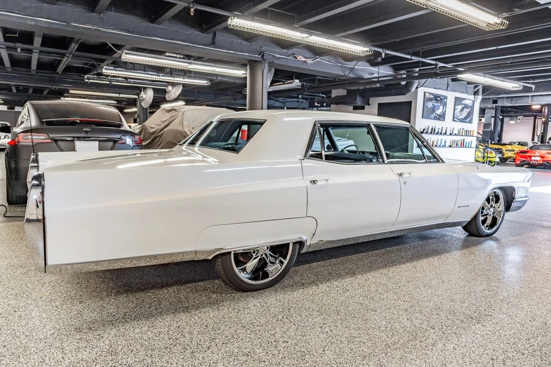 1967 Cadillac Sixty Special - Image 9 of 31