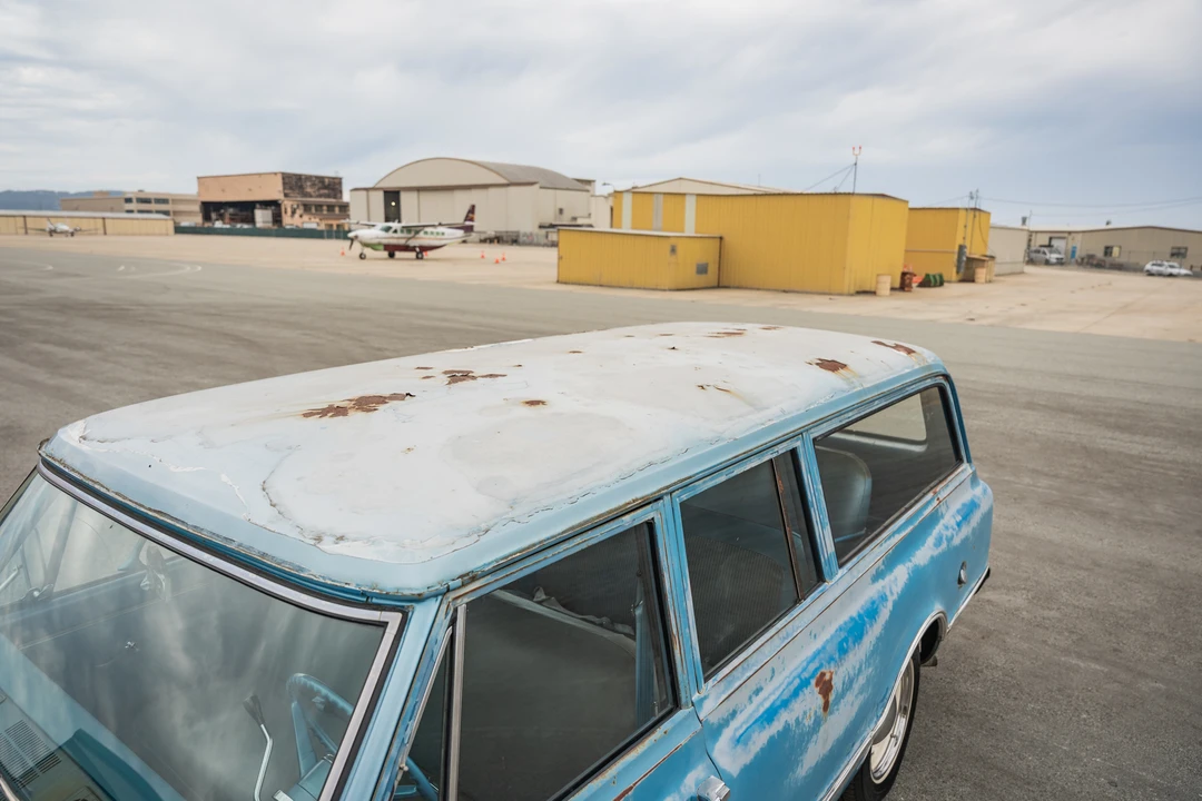 1967 Chevrolet Suburban 6th Gen - Image 28 of 31