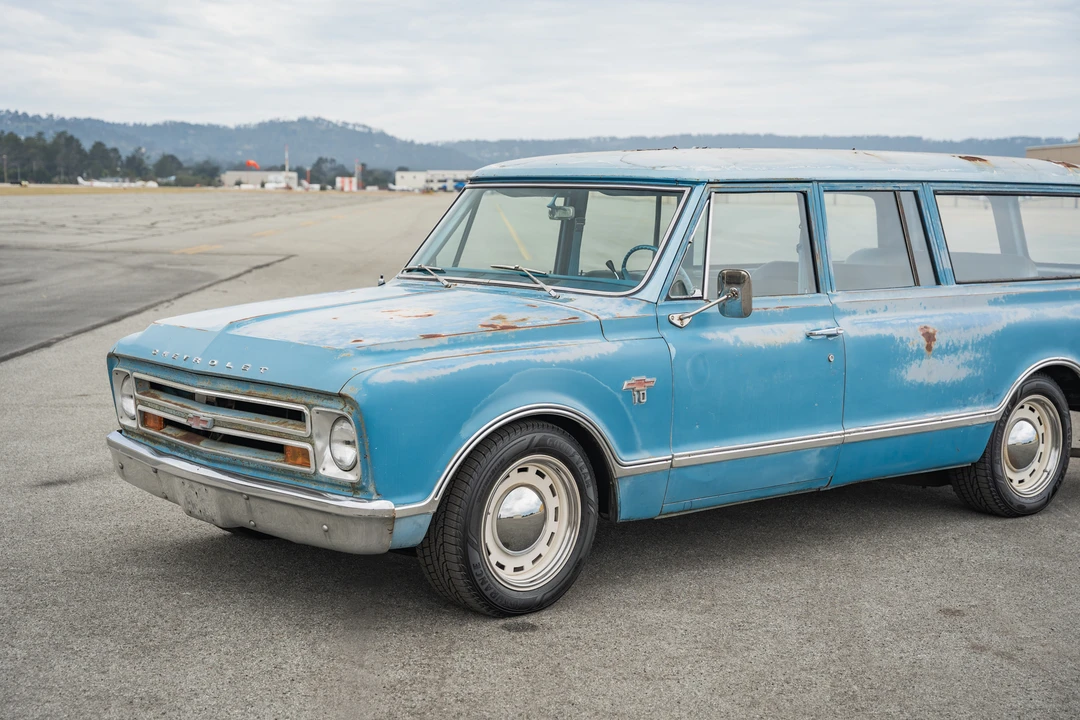 1967 Chevrolet Suburban 6th Gen - Image 26 of 31