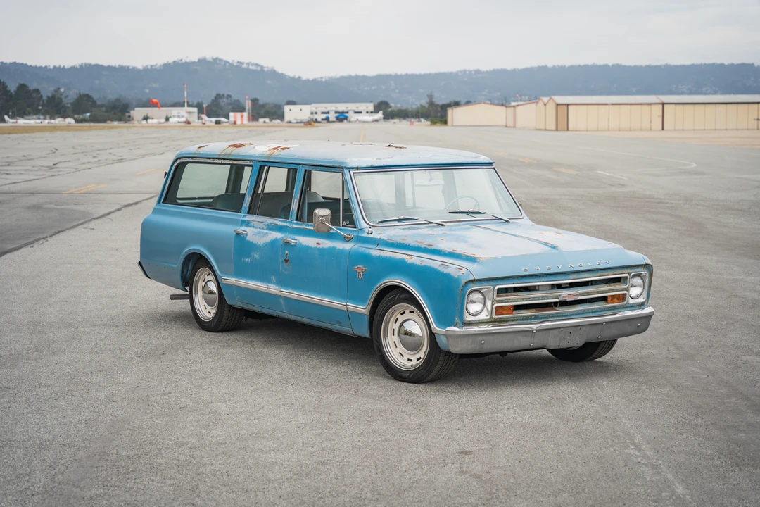 1967 Chevrolet Suburban 6th Gen - Image 22 of 31
