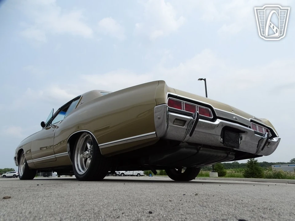 1967 Chevrolet Caprice - Image 11 of 12