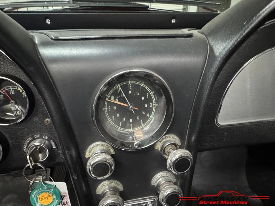 1967 Chevrolet Corvette C2 - Image 23 of 31