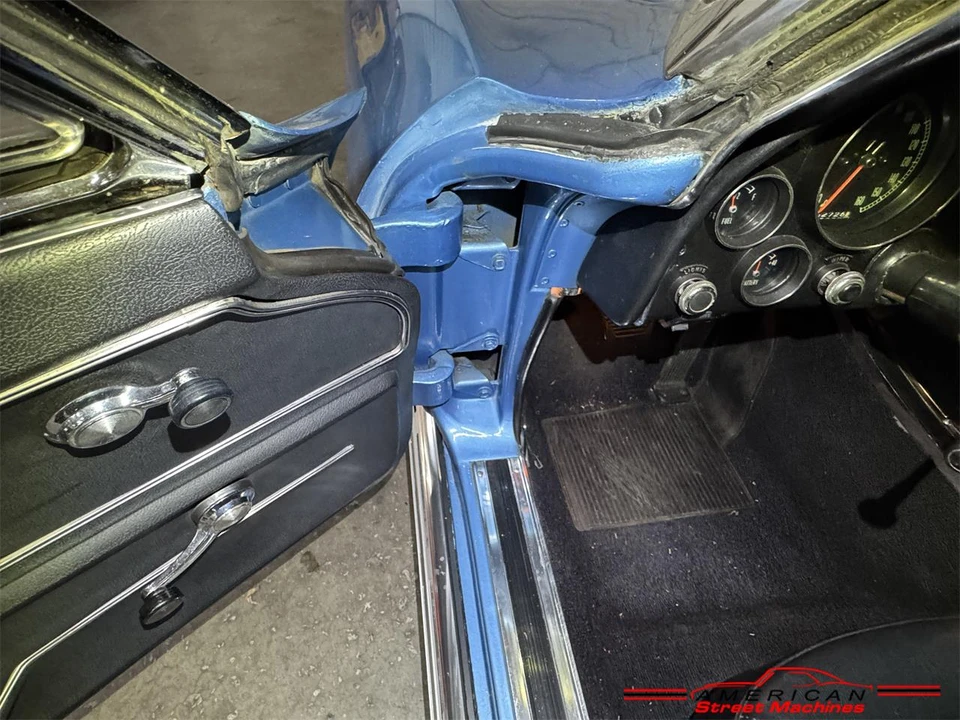 1967 Chevrolet Corvette C2 - Image 23 of 31