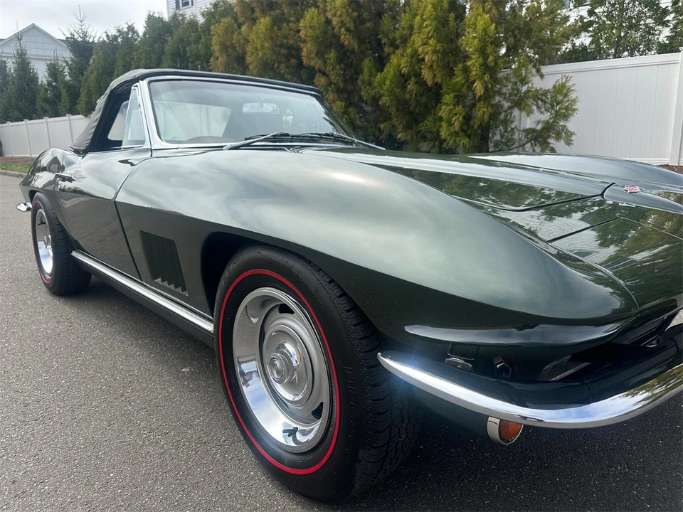 1967 Chevrolet Corvette C2 - Image 24 of 31