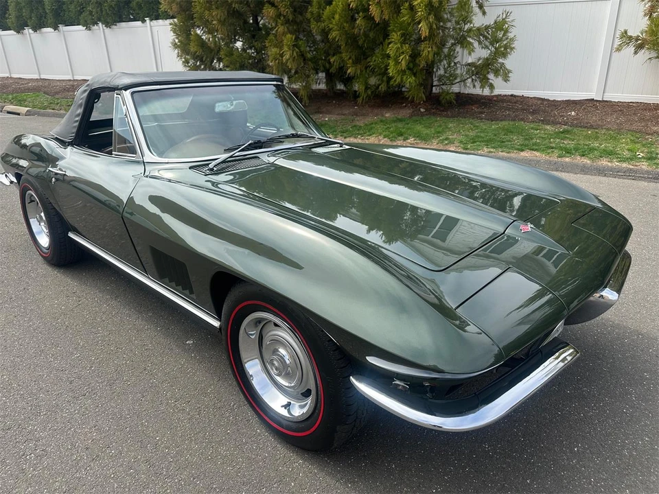 1967 Chevrolet Corvette C2 - Image 14 of 31