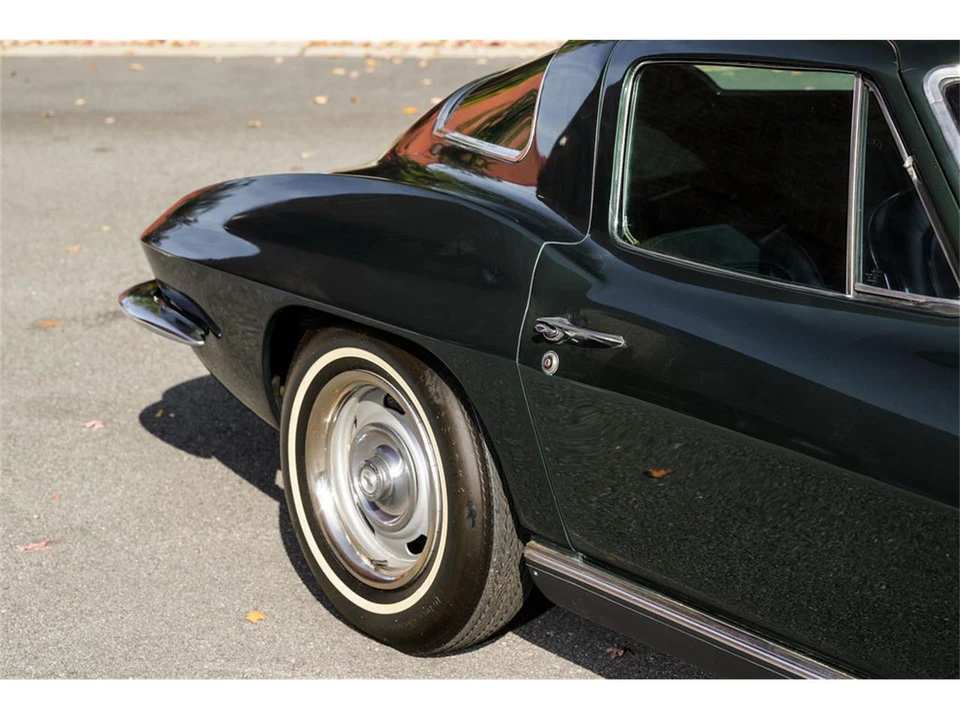 1967 Chevrolet Corvette C2 - Image 19 of 31