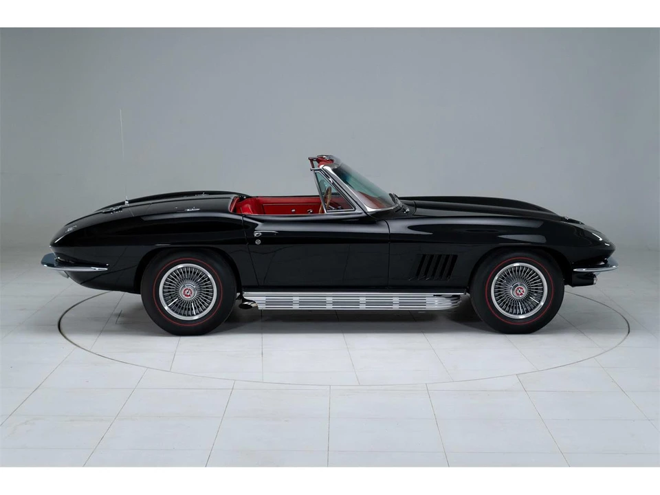 1967 Chevrolet Corvette C2 - Image 10 of 31