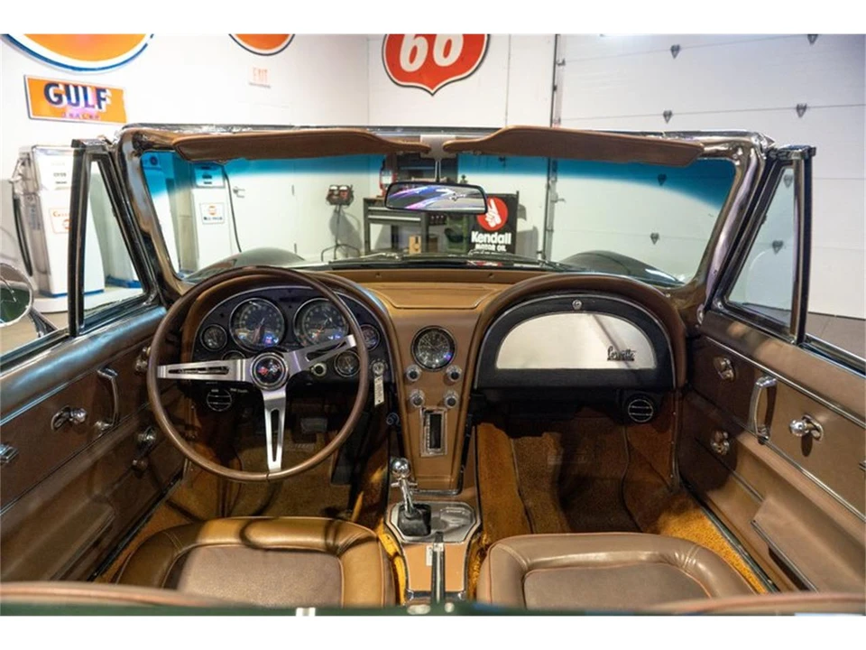 1967 Chevrolet Corvette C2 - Image 16 of 31