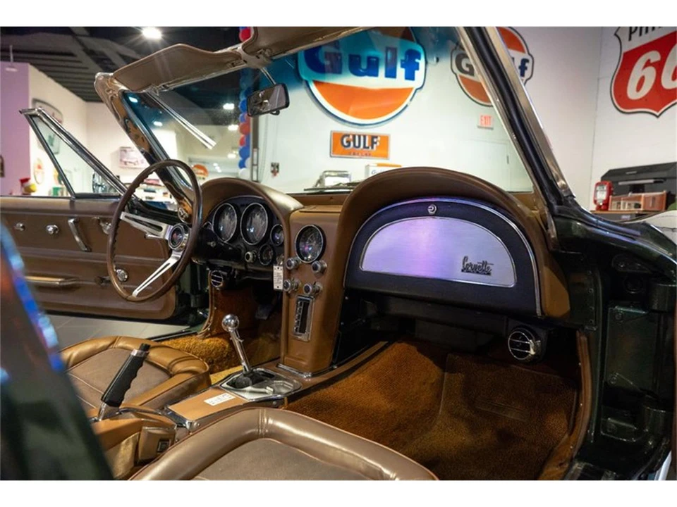 1967 Chevrolet Corvette C2 - Image 20 of 31