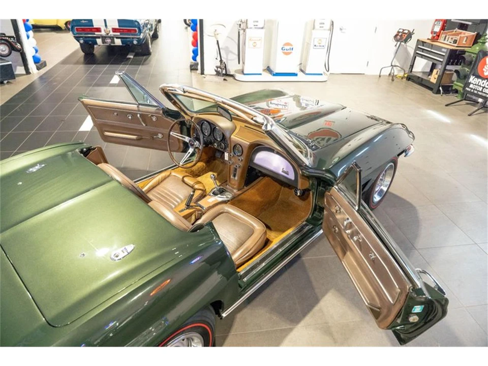 1967 Chevrolet Corvette C2 - Image 17 of 31