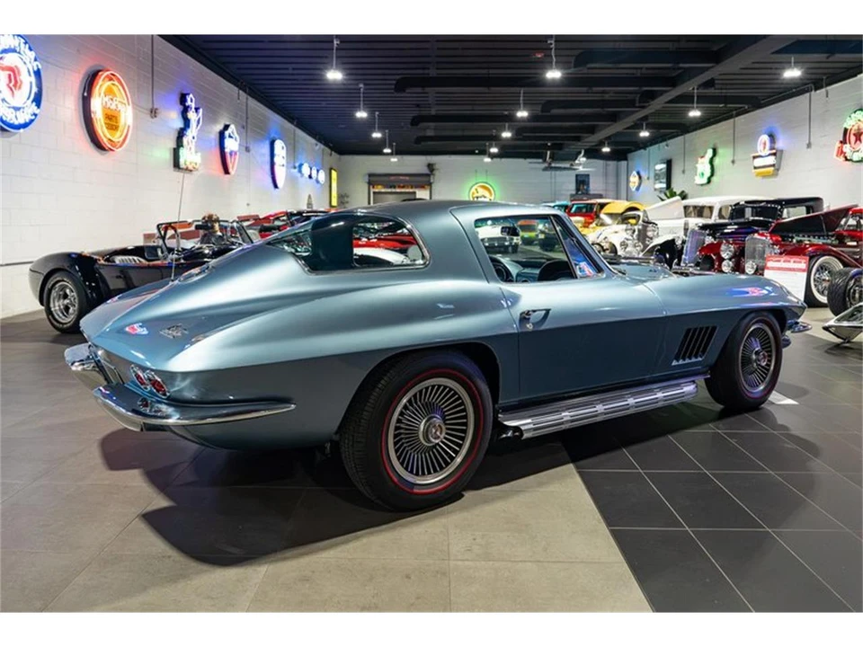1967 Chevrolet Corvette C2 - Image 16 of 31