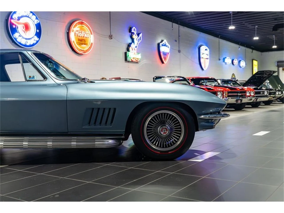 1967 Chevrolet Corvette C2 - Image 25 of 31