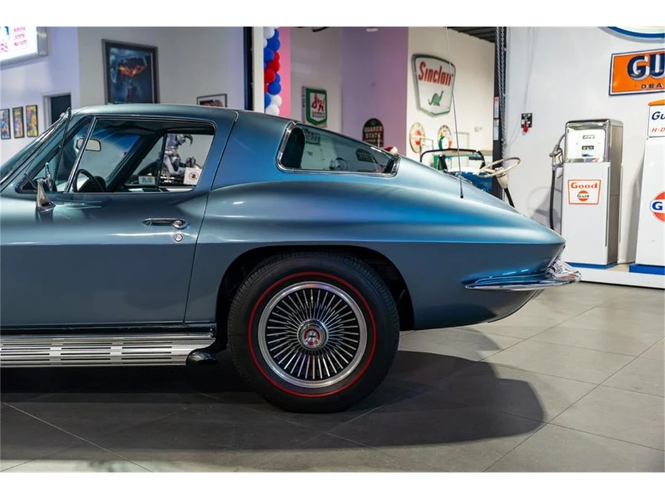 1967 Chevrolet Corvette C2 - Image 19 of 31